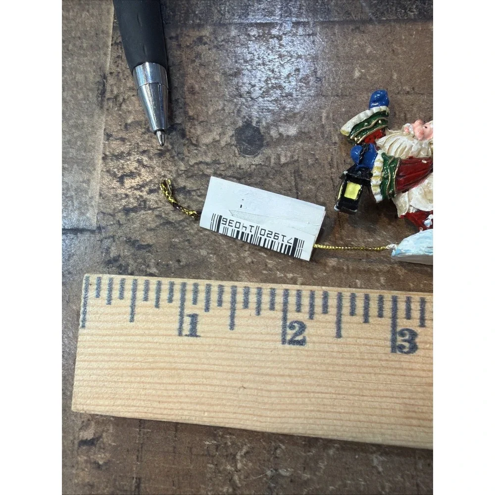 Vintage 1990s‎ Christmas Santa Claus Miniature Resin Figurine Garland Set Of 2